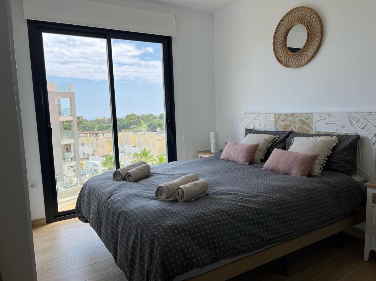 Luxurious Flat & Private Rooftop In Villamartin Orihuela Costa Dehesa de Campoamor  Exteriör bild