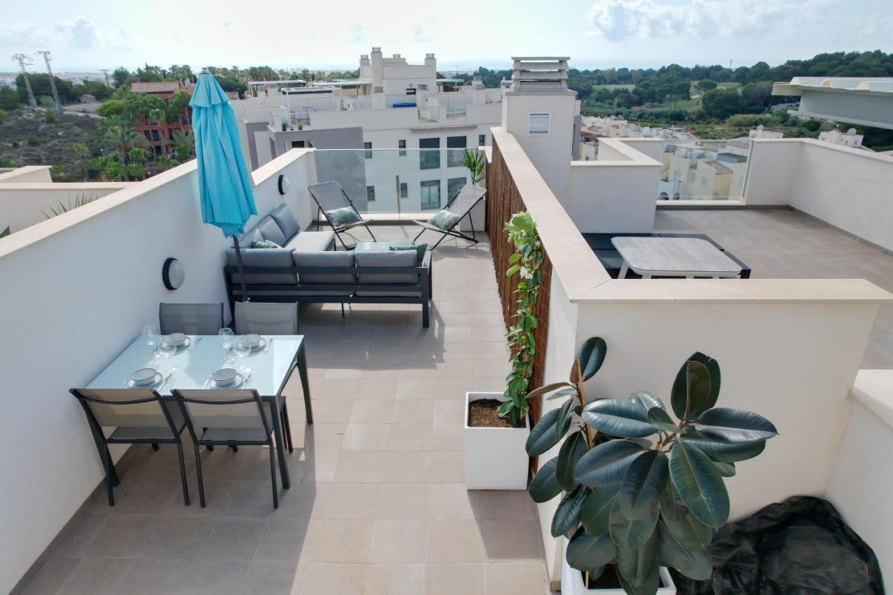 Luxurious Flat & Private Rooftop In Villamartin Orihuela Costa Dehesa de Campoamor  Exteriör bild
