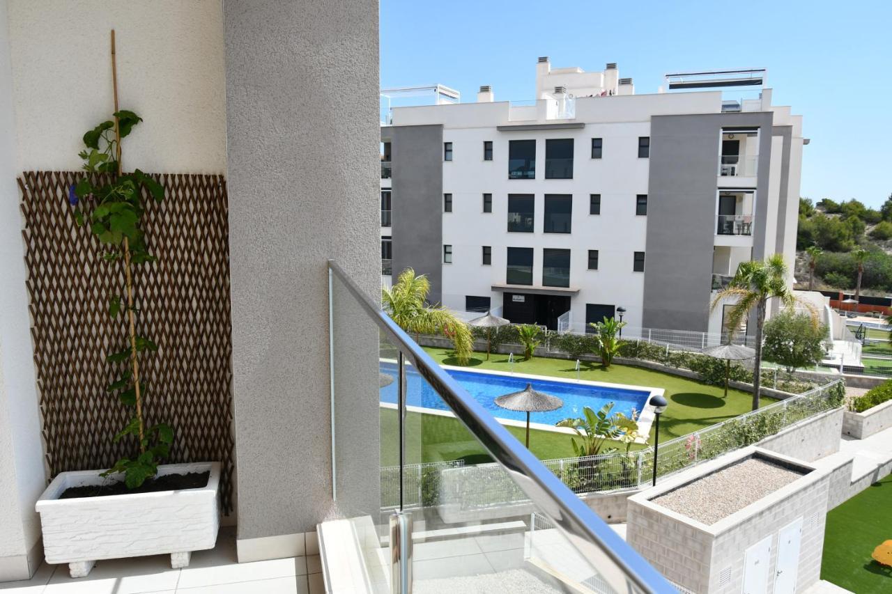 Luxurious Flat & Private Rooftop In Villamartin Orihuela Costa Dehesa de Campoamor  Exteriör bild